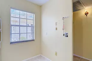 11132 Pembridge Ct, Port Richey, FL 34668 - Photo 13