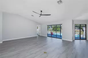8285 Galgano Ln, Spring Hill, FL 34606 - Photo 11