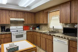 1016 Fuchsia Dr, Holiday, FL 34691 - Photo 3