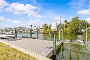7427 Southwind Dr, Hudson, FL 34667 - Photo 3
