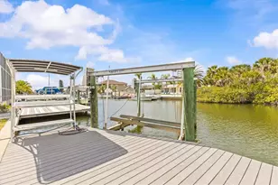 7427 Southwind Dr, Hudson, FL 34667 - Photo 9