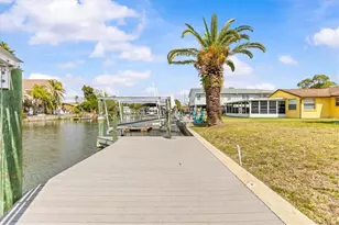 7427 Southwind Dr, Hudson, FL 34667 - Photo 5