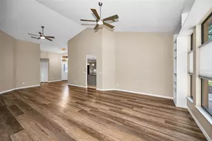 9307 Palm Haven Ct, New Port Richey, FL 34655 - Photo 9