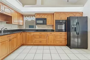 9308 Whispering Meadow Ct, New Port Richey, FL 34655 - Photo 9