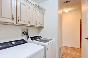 38906 Alston Ave, Zephyrhills, FL 33542 - Photo 47