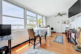 1868 Shore Dr S, South Pasadena, FL 33707 - Photo 47