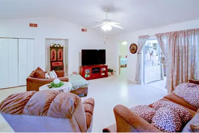 7403 Heather Walk Drive, Weeki Wachee, FL 34613 - Photo 5