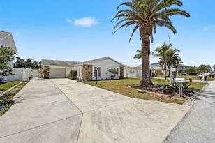 7038 Southwind Dr, Hudson, FL 34667 - Photo 3