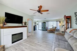 7810 Vienna Ln, Port Richey, FL 34668 - Photo 7