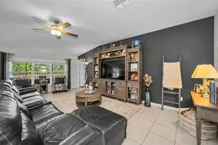 36419 Flats St, Zephyrhills, FL 33541 - Photo 9