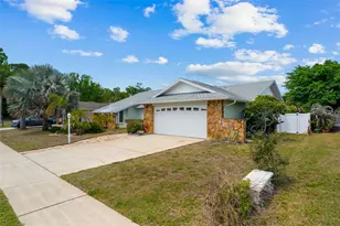 10116 Landmark Dr, Hudson, FL 34667 - Photo 3