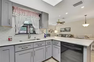 9045 Gaynor St, Spring Hill, FL 34608 - Photo 15