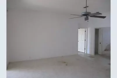 8904 Planters Lane, New Port Richey, FL 34654 - Photo 11