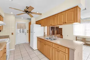9058 Arundle Pl, New Port Richey, FL 34655 - Photo 11