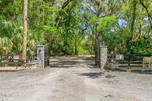 7845 N Flame Vine Way, Crystal River, FL 34428 - Photo 9