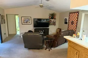 8056 Chaucer Dr, Weeki Wachee, FL 34607 - Photo 23