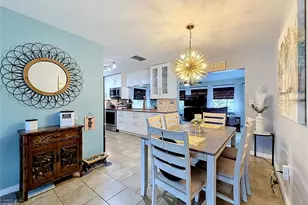 1225 NE 2nd St, Crystal River, FL 34429 - Photo 13