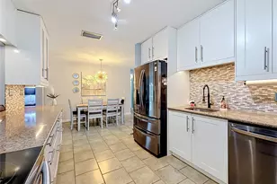 1225 NE 2nd St, Crystal River, FL 34429 - Photo 19