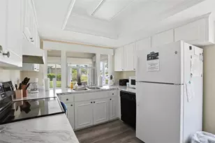 6463 Putters Cir, Spring Hill, FL 34606 - Photo 17