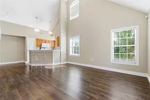 9646 Lake Chase Island Way, Tampa, FL 33626 - Photo 5
