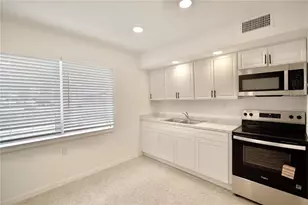 7308 Royal Palm Dr, New Port Richey, FL 34652 - Photo 7