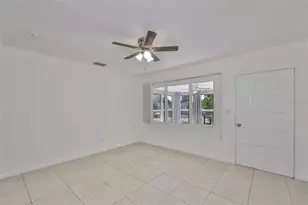72 Lake Shore Dr, Palm Harbor, FL 34684 - Photo 7