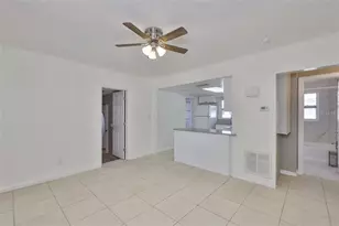 72 Lake Shore Dr, Palm Harbor, FL 34684 - Photo 9