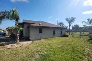 4028 Breckland Ct, Spring Hill, FL 34609 - Photo 5