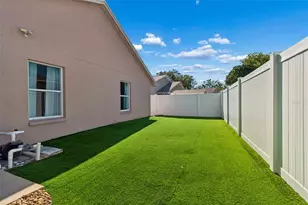 907 Brittany Park Blvd, Tarpon Springs, FL 34689 - Photo 13