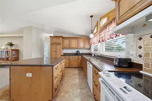 8401 Weatherford Ave, Brooksville, FL 34613 - Photo 7