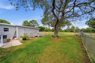 8401 Weatherford Ave, Brooksville, FL 34613 - Photo 25