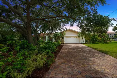 8143 Channel Drive, Port Richey, FL 34668 - Photo 9