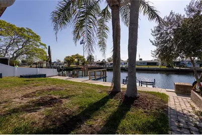 12739 1st Isle, Hudson, FL 34667 - Photo 21