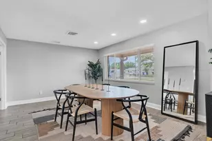 6860 14th Way S, Saint Petersburg, FL 33705 - Photo 3