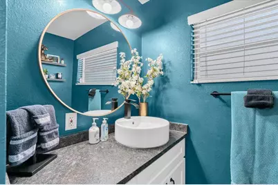 6860 14th Way S, Saint Petersburg, FL 33705 - Photo 25