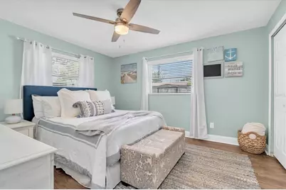 6860 14th Way S, Saint Petersburg, FL 33705 - Photo 23