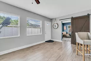 6860 14th Way S, Saint Petersburg, FL 33705 - Photo 11