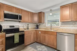 8510 Green St, Port Richey, FL 34668 - Photo 15