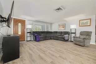 8510 Green St, Port Richey, FL 34668 - Photo 9