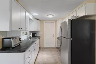 5208 Cicero Dr, New Port Richey, FL 34652 - Photo 13