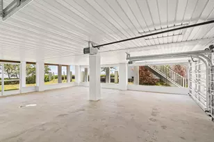 1647 Seabreeze Dr, Tarpon Springs, FL 34689 - Photo 33