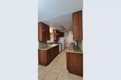 4518 Yorkshire Avenue, Spring Hill, FL 34609 - Photo 11