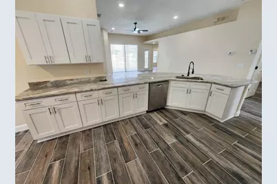 29545 Morwen Place, Wesley Chapel, FL 33543 - Photo 9