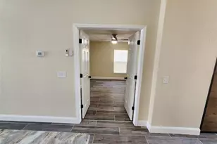 29545 Morwen Pl, Wesley Chapel, FL 33543 - Photo 11