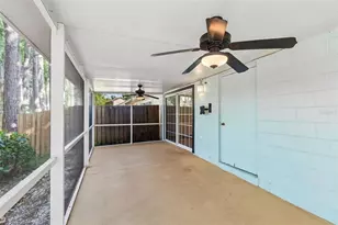 3410 Laurel Dale Dr, Tampa, FL 33618 - Photo 11