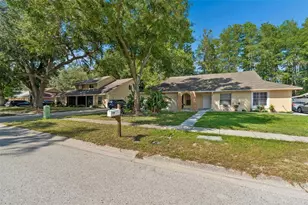 3410 Laurel Dale Dr, Tampa, FL 33618 - Photo 5