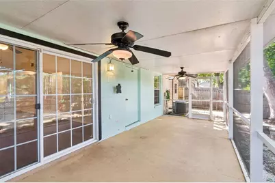 3410 Laurel Dale Drive, Tampa, FL 33618 - Photo 9
