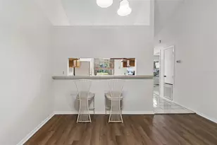 3410 Laurel Dale Dr, Tampa, FL 33618 - Photo 47