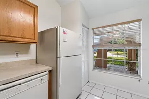 3410 Laurel Dale Dr, Tampa, FL 33618 - Photo 49