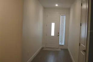 535 Dowling Cir, Lady Lake, FL 32159 - Photo 3